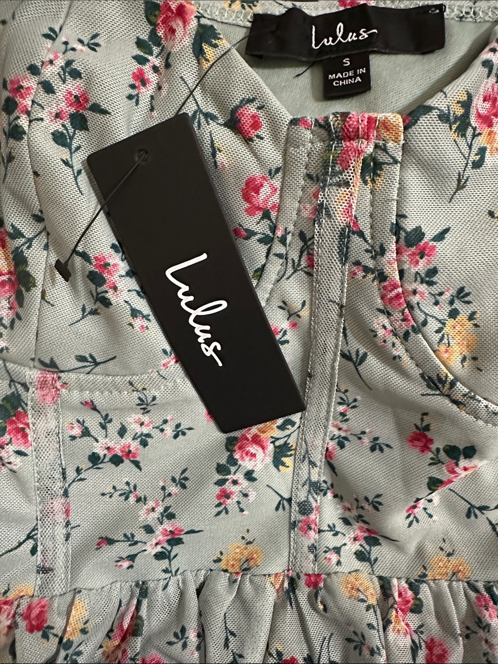 Lulu's Floral Ruffle Strap Crop Top - Picture 4 of 4